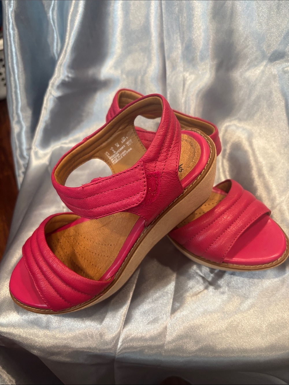 Clarks Bright fuchsia pink Padded Strap Sandals